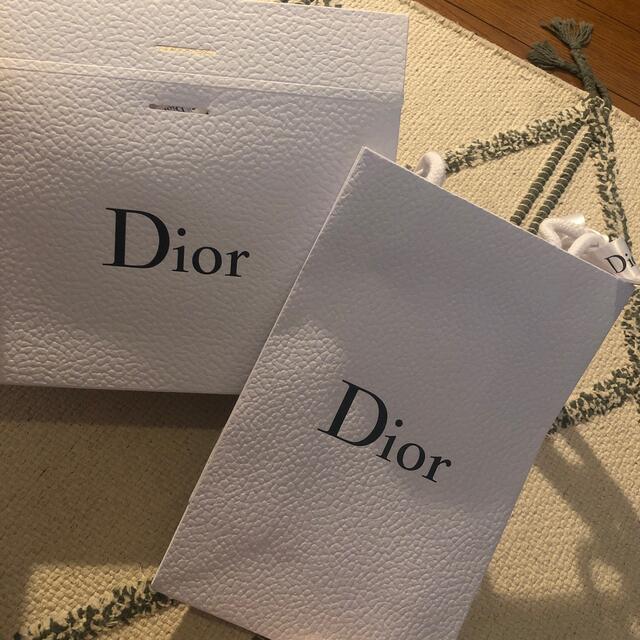 Dior(ディオール)のDior ギフト用 ボックス 袋 リボン付き インテリア/住まい/日用品のオフィス用品(ラッピング/包装)の商品写真
