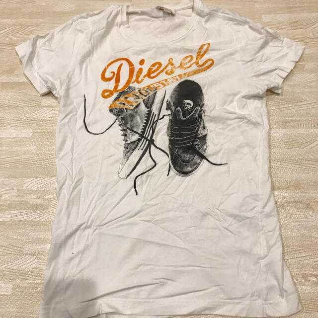 DIESEL(ディーゼル)のDISEL サイズS メンズのトップス(Tシャツ/カットソー(半袖/袖なし))の商品写真