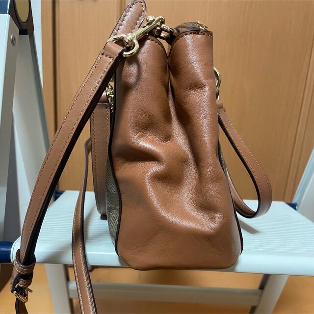 COACH(コーチ)のコーチ　ショルダーバッグ　2way レディースのバッグ(ショルダーバッグ)の商品写真