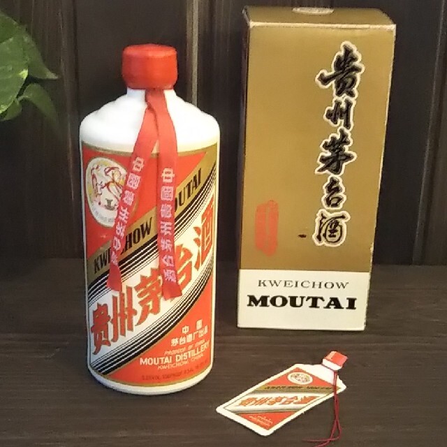 貴州茅台酒 天女ラベル 0.54L 53% 箱付 未開栓 古酒 1060g 食品/飲料/酒の酒(その他)の商品写真