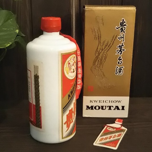 貴州茅台酒 天女ラベル 0.54L 53% 箱付 未開栓 古酒 1060g 食品/飲料/酒の酒(その他)の商品写真