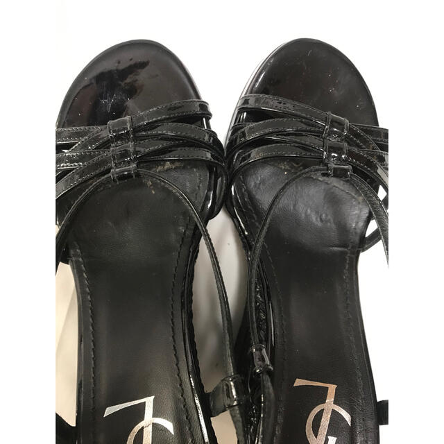 Saint Laurent(サンローラン)のイヴ・サンローラン ウェッジ サンダル 黒 レディースの靴/シューズ(サンダル)の商品写真