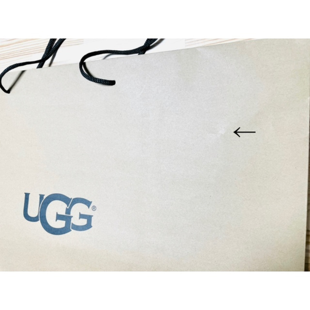 UGG(アグ)の【即日発送可能】UGG ショップ袋　特大サイズ　 レディースのバッグ(ショップ袋)の商品写真