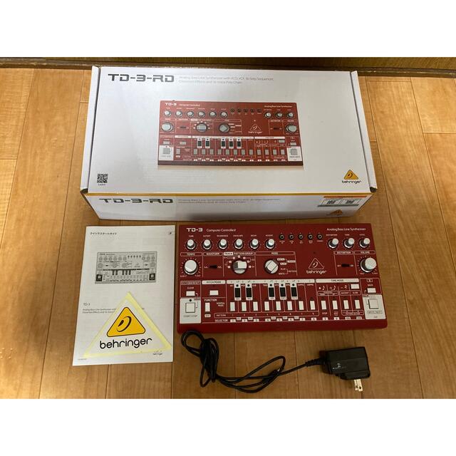 behringer TD-3 楽器の鍵盤楽器(キーボード/シンセサイザー)の商品写真