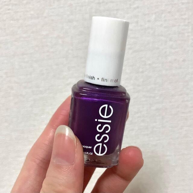 Essie(エッシー)の【ロッコ様専用】エッシー ネイルポリッシュJ S1581 コスメ/美容のネイル(マニキュア)の商品写真