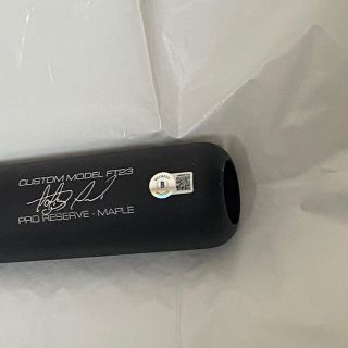 (超限定)Victus タティスJr 実使用モデル 直筆サイン入り バット