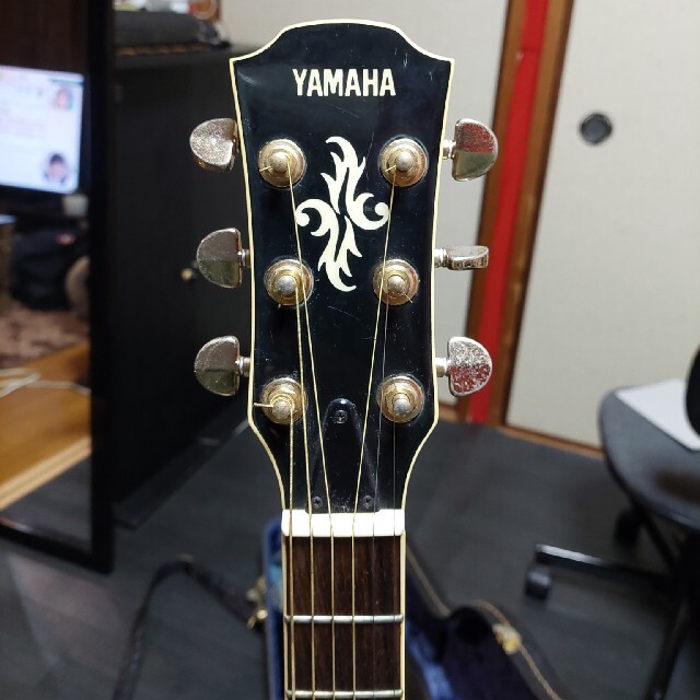 ヤマハ(ヤマハ)のYAMAHA  エレアコ  APX-7A  ハードケース付 楽器のギター(アコースティックギター)の商品写真