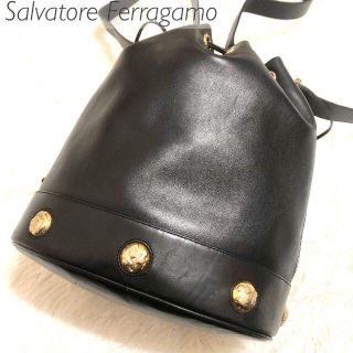 サルヴァトーレフェラガモ(Salvatore Ferragamo)のににた様専用　フェラガモ　ショルダーバッグ　巾着型　パンプス(ショルダーバッグ)