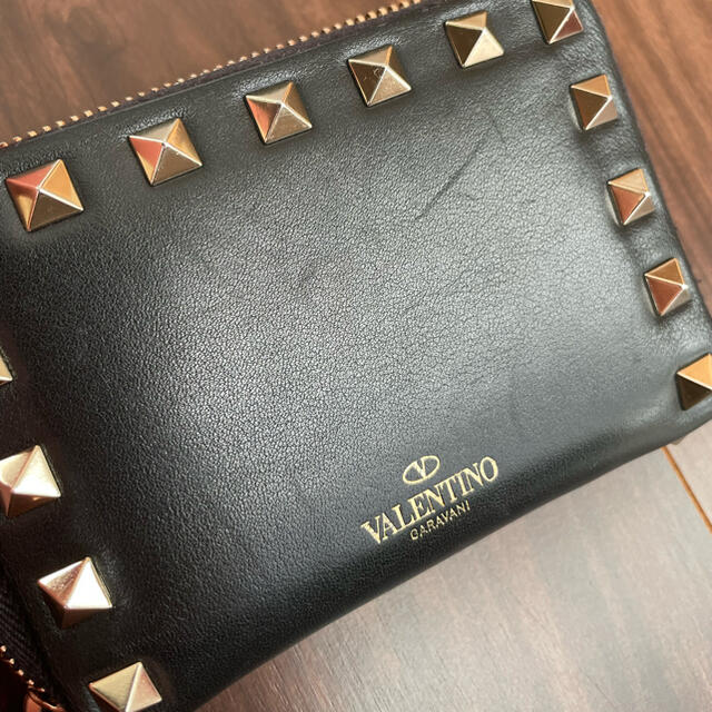 VALENTINO(ヴァレンティノ)のVALENTINO ロックスタッズ　財布　コインケース レディースのファッション小物(財布)の商品写真