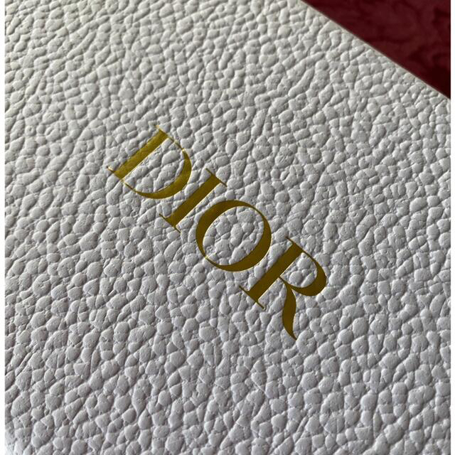 Dior(ディオール)のディオール プレゼント用 ギフトボックス リボン付 インテリア/住まい/日用品のオフィス用品(ラッピング/包装)の商品写真