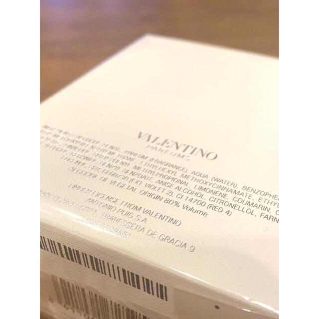 VALENTINO(ヴァレンティノ)のリン様専用★ヴァレンティノ★オーデパルファム30ml コスメ/美容の香水(香水(女性用))の商品写真