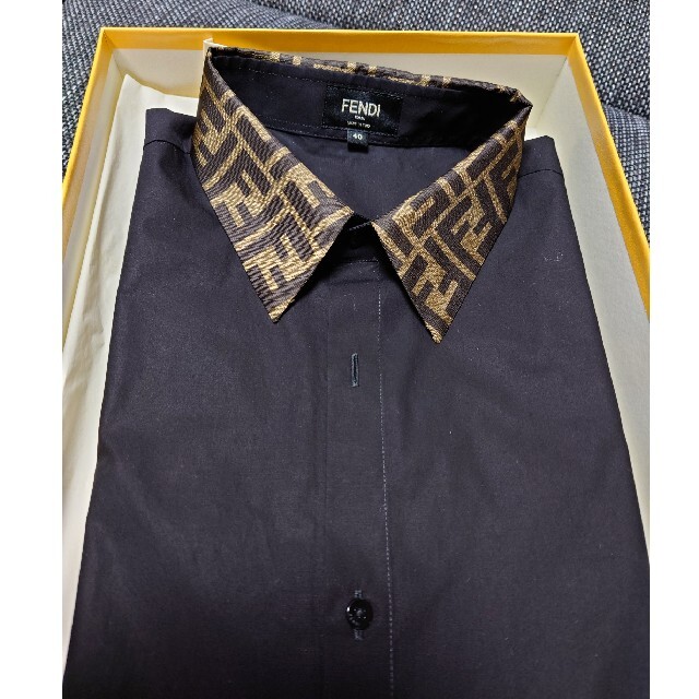 【takuto様専用】FENDI シャツ（Shirt）　黒