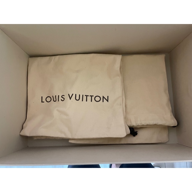 LOUIS VUITTON(ルイヴィトン)のルイヴィトン　ダミエ アバンチュール ハイカットスニーカー メンズの靴/シューズ(スニーカー)の商品写真