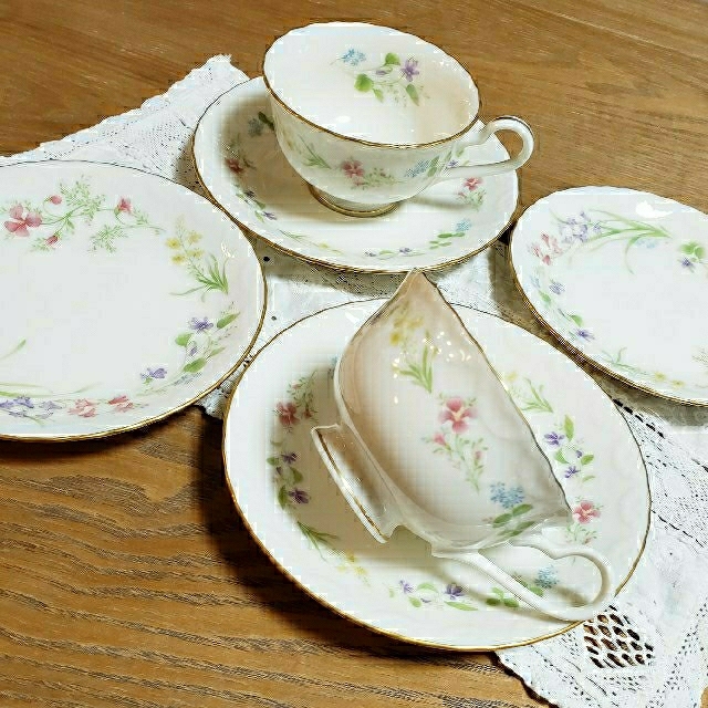 Noritake カップ &ソーサー プレート ６点セット 新品