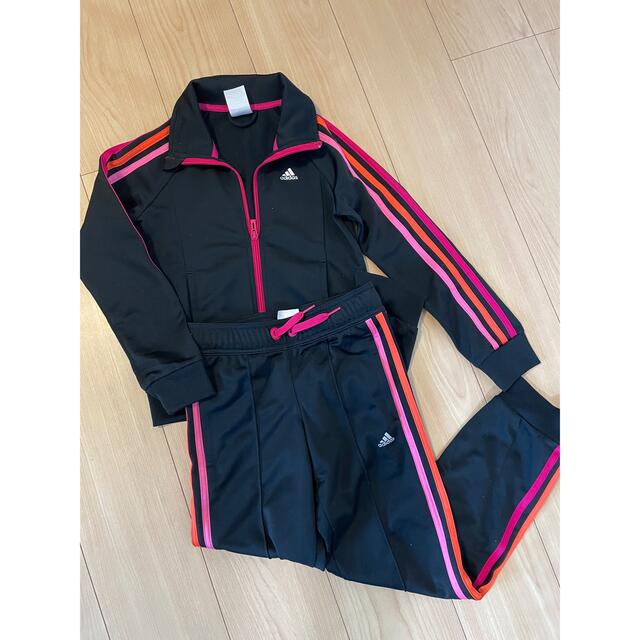 adidas(アディダス)のアディダス　ジャージ上下　130 女の子 キッズ/ベビー/マタニティのキッズ服女の子用(90cm~)(その他)の商品写真