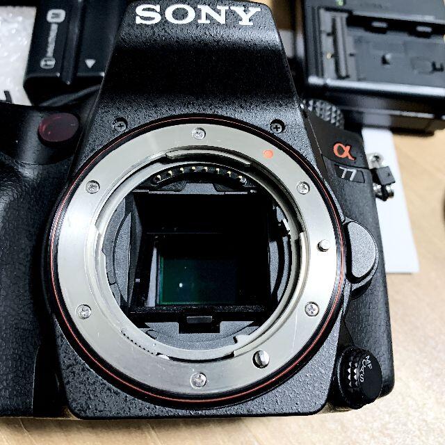 SONY(ソニー)のeleven-12様専用　ソニーα77（SLT-A77V）　※少しオマケ付き スマホ/家電/カメラのカメラ(デジタル一眼)の商品写真