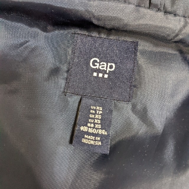 GAP(ギャップ)のGap　レディース　ベスト　ネイビー レディースのジャケット/アウター(ダウンベスト)の商品写真