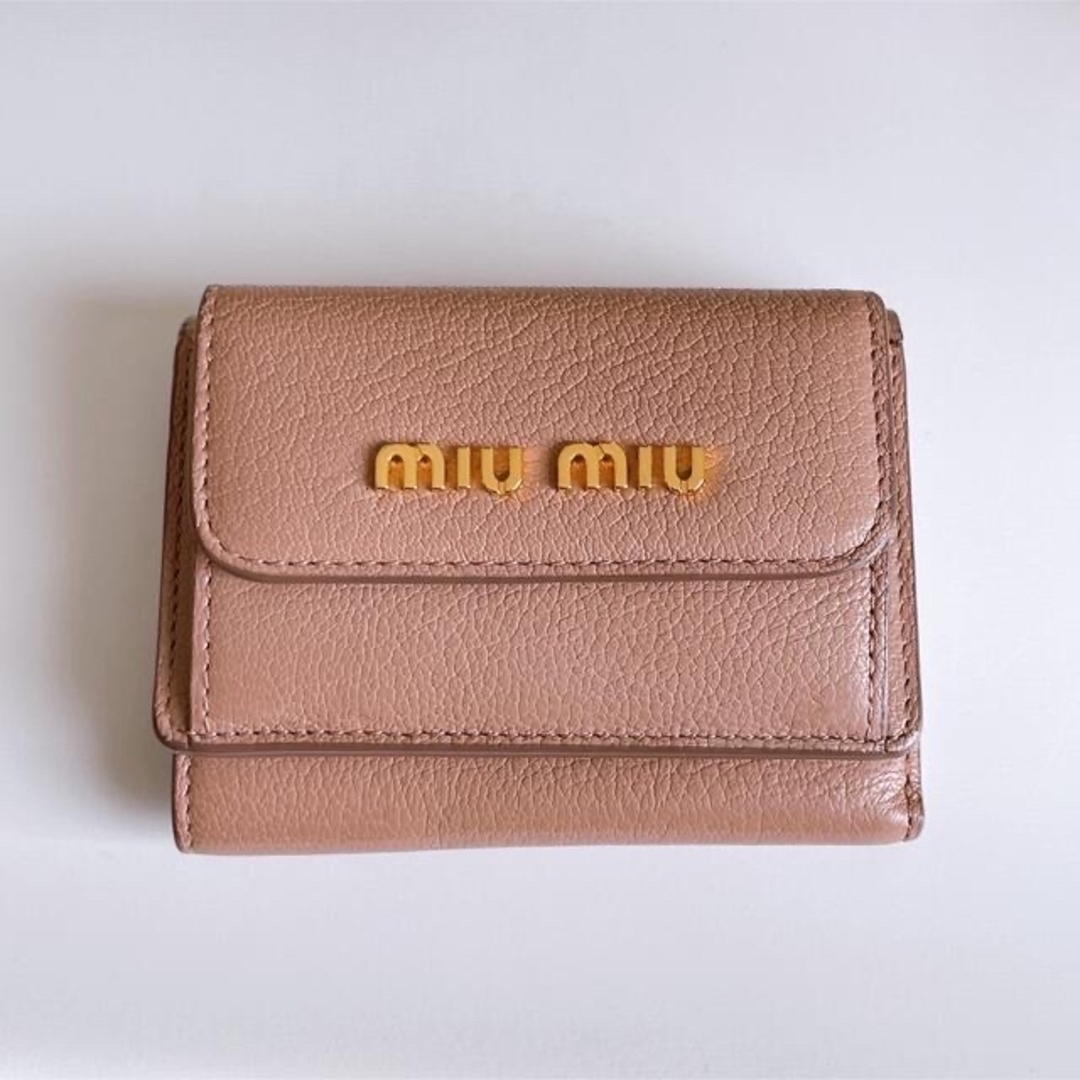 〖最終値下げ〗miumiu 財布 三つ折りミニ財布ファッション小物