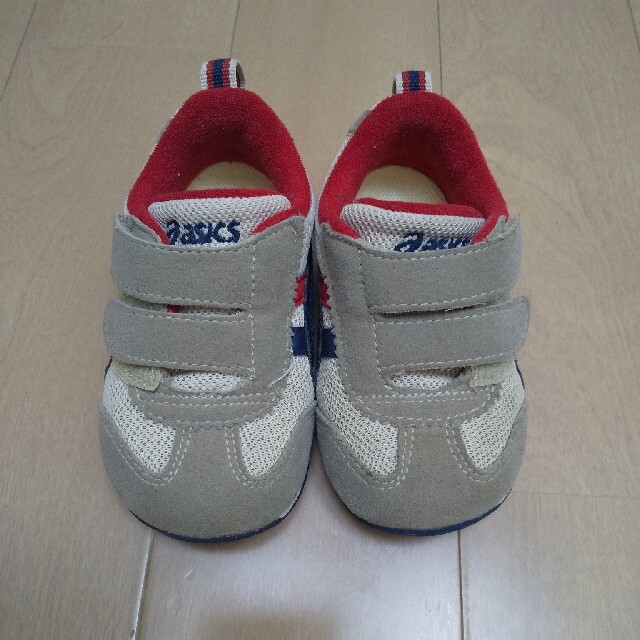 asics(アシックス)のさくら様専用☆アシックス☆13.0cm キッズ/ベビー/マタニティのキッズ靴/シューズ(15cm~)(スニーカー)の商品写真