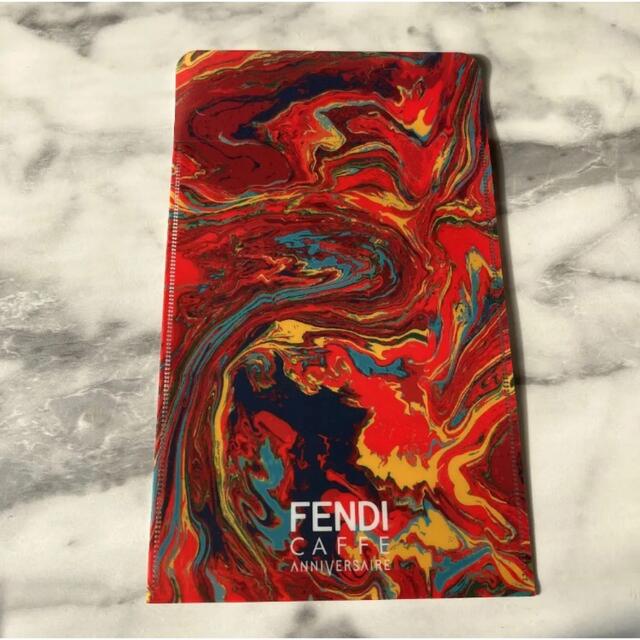 FENDI(フェンディ)のFENDI マスクケース　非売品　未使用　美品 レディースのファッション小物(その他)の商品写真