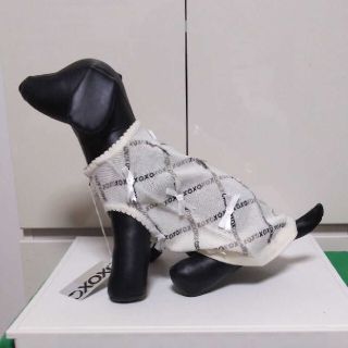 キスキス(XOXO)の新品★犬の服2号　3号　小型犬〜　白(ペット服/アクセサリー)