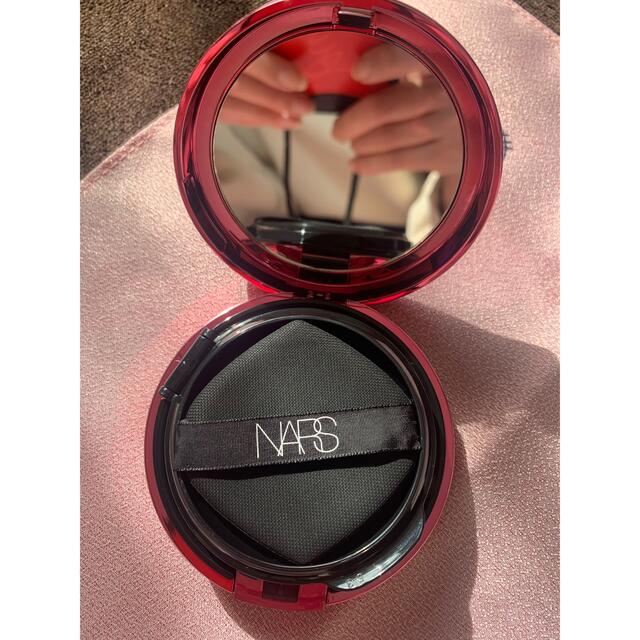 NARS(ナーズ)のNARS ピュアラディアントクッションファンデ 限定ケース コスメ/美容のベースメイク/化粧品(ファンデーション)の商品写真