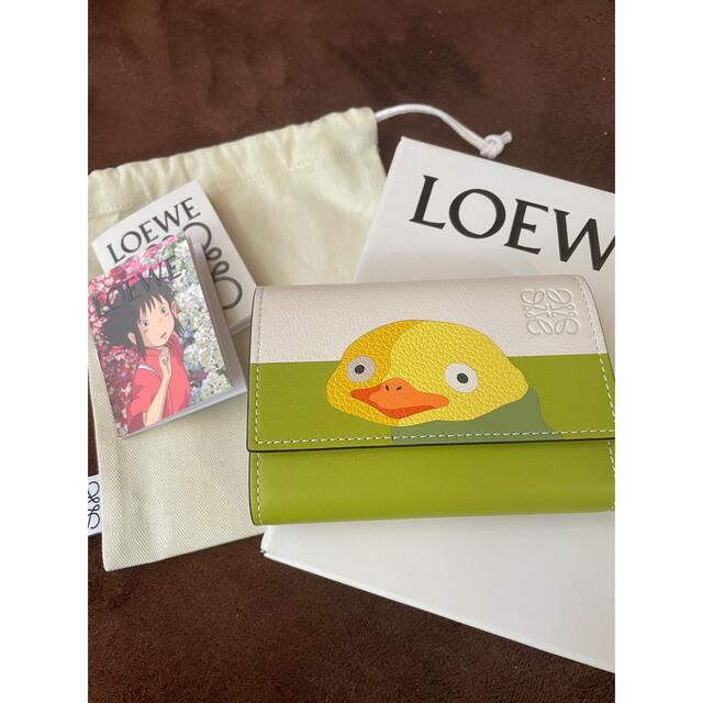 LOEWE(ロエベ)のLOEWE ロエベ ×千と千尋の神隠し オオトリさま ウォレット 財布 レディースのファッション小物(財布)の商品写真