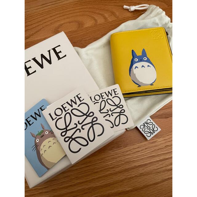 LOEWE ×トトロ コンパクト ジップ ウォレット