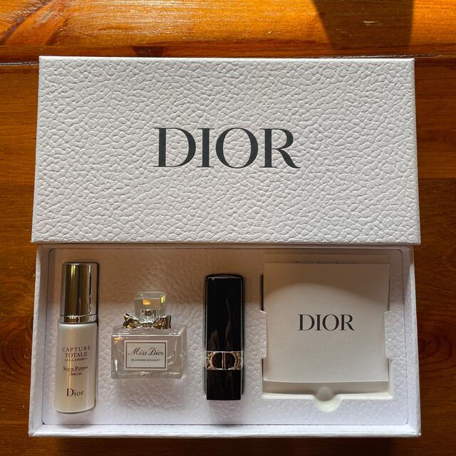 Christian Dior(クリスチャンディオール)のDior  ディオール　ビューティーディスカバリーキット コスメ/美容のコスメ/美容 その他(その他)の商品写真