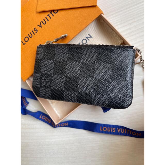 LOUIS VUITTON(ルイヴィトン)のLouis Vuitton ポシェット・クレ メンズのファッション小物(コインケース/小銭入れ)の商品写真