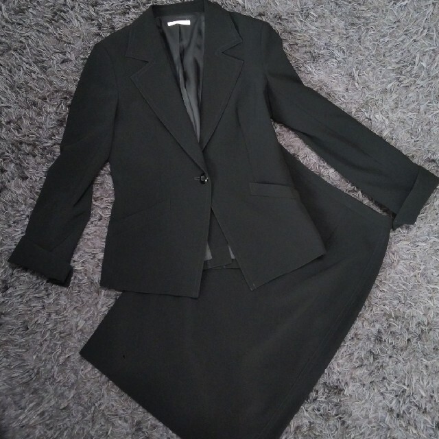 LAUTREAMONT(ロートレアモン)のロートレアモン ブラック スーツ レディースのフォーマル/ドレス(スーツ)の商品写真