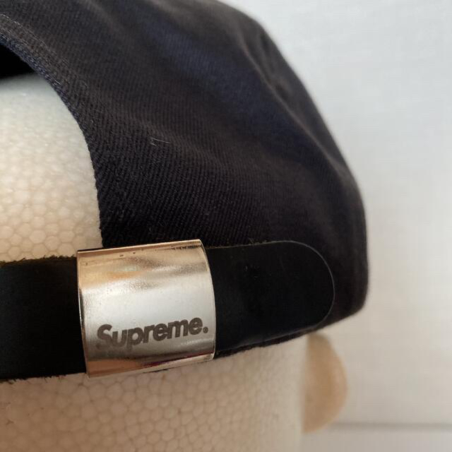 Supreme(シュプリーム)の【オススメ‼︎】Supremeシュプリーム  テープロゴキャップ メンズの帽子(キャップ)の商品写真
