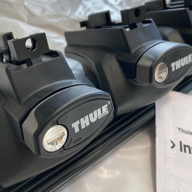 THULE(スーリー)の【こく様専用】THULE th757 th761 スクエアバー120センチ 自動車/バイクの自動車(車外アクセサリ)の商品写真