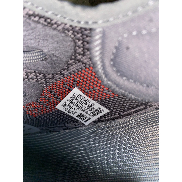 adidas(アディダス)の27.5 ADIDAS YEEZY BOOST 350 V2 Beluga2.0 メンズの靴/シューズ(スニーカー)の商品写真