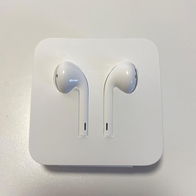 Apple(アップル)のApple EarPods 純正 スマホ/家電/カメラのオーディオ機器(ヘッドフォン/イヤフォン)の商品写真