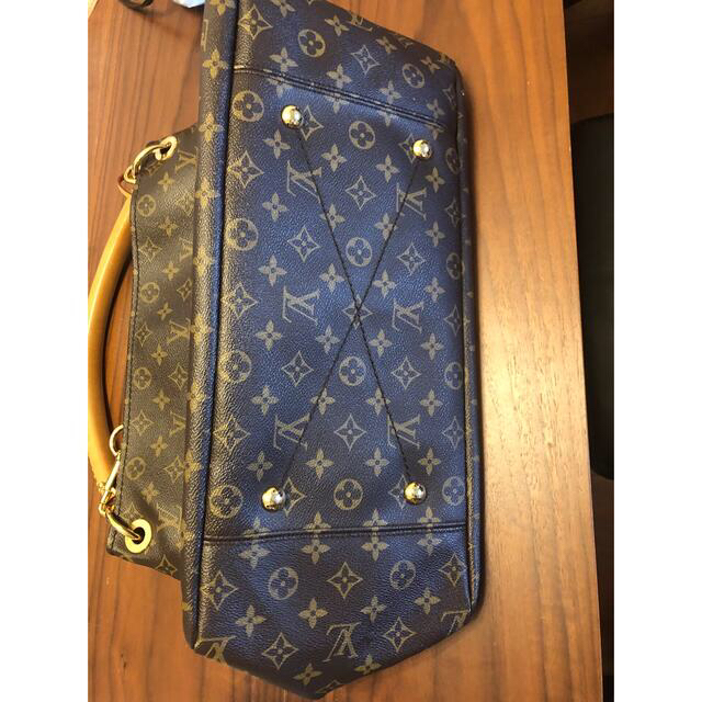 LOUIS VUITTON(ルイヴィトン)の大幅値下げ　ルイヴィトン　ショルダーベルト付き/アーツィー MM 美品 レディースのバッグ(ハンドバッグ)の商品写真