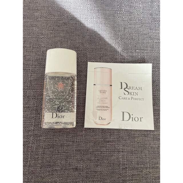 Dior(ディオール)のdior スノーライトエッセンスローション　サンプル コスメ/美容のスキンケア/基礎化粧品(化粧水/ローション)の商品写真