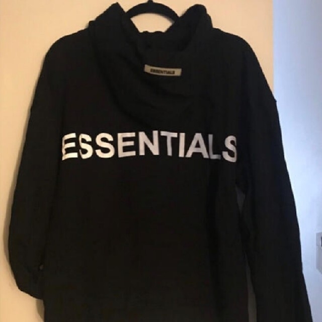 ESSENTIALSパーカーパーカー