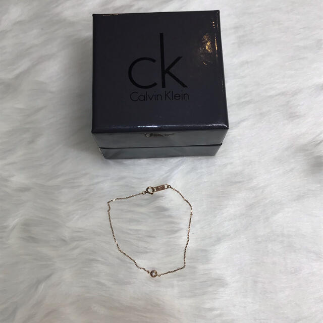 Calvin Klein(カルバンクライン)のRR077 カルバンクライン　K10 ブレスレット　ダイヤ入り　0.8g レディースのアクセサリー(ブレスレット/バングル)の商品写真