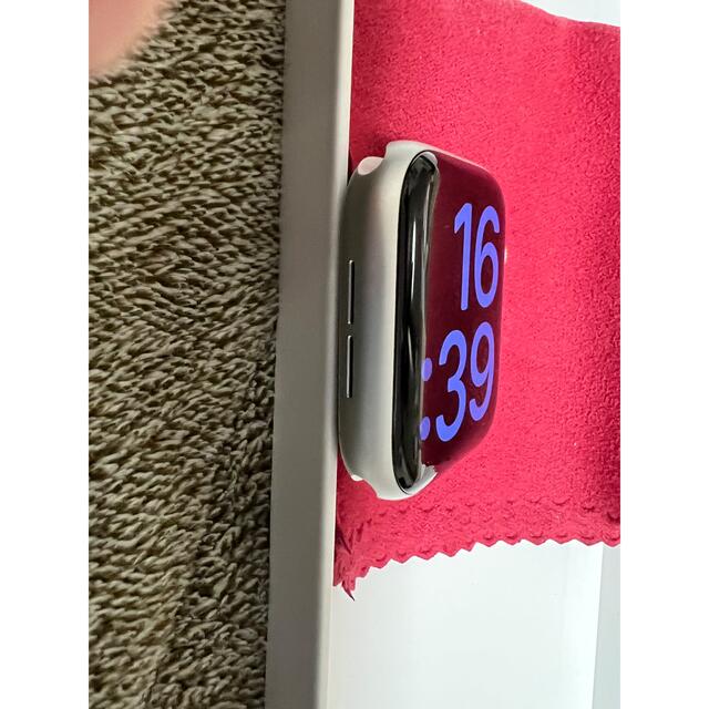 Apple(アップル)のApple Watch シリーズ5  バッテリー容量100% 美品　GPSモデル メンズの時計(腕時計(デジタル))の商品写真