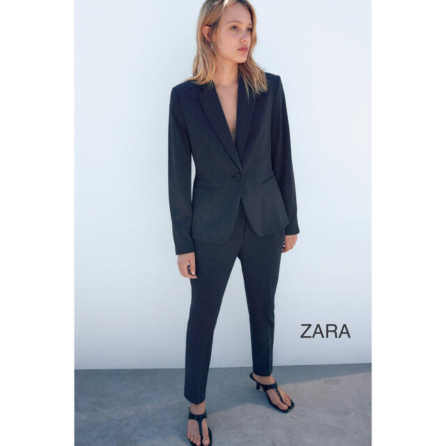 ZARA(ザラ)の【新品タグ付】ZARA パンツスーツ セットアップ 大きいサイズ レディースのフォーマル/ドレス(スーツ)の商品写真