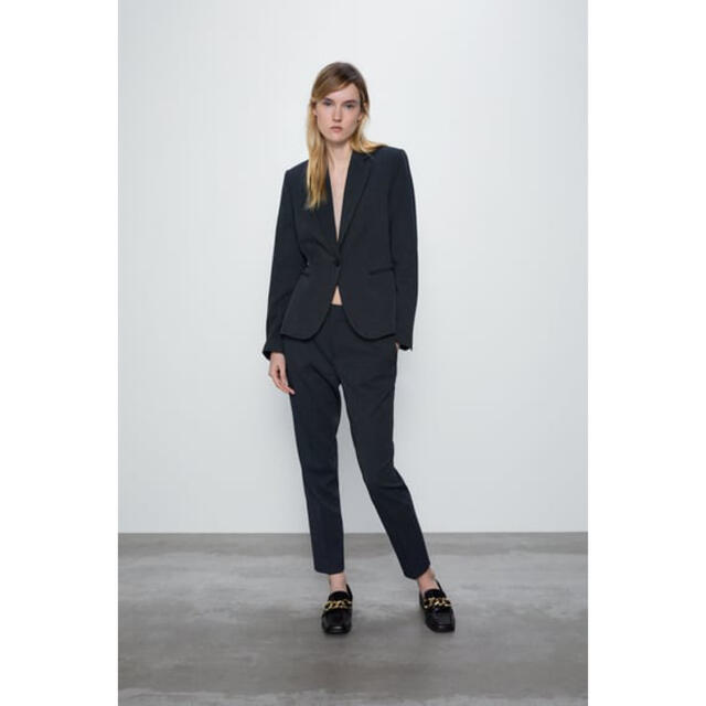 【新品タグ付】ZARA パンツスーツ セットアップ 大きいサイズ 【新品タグ付】ZARA パンツスーツ セットアップ 大きいサイズ