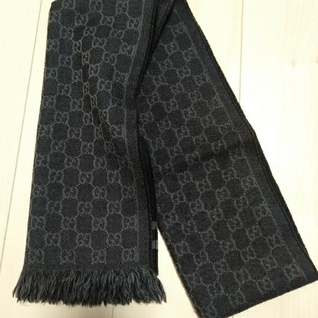 GUCCI メンズマフラー