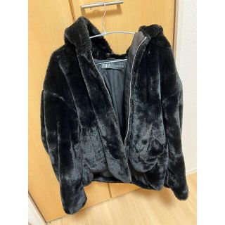 ザラ(ZARA)のZARA ファーコート　美品(毛皮/ファーコート)