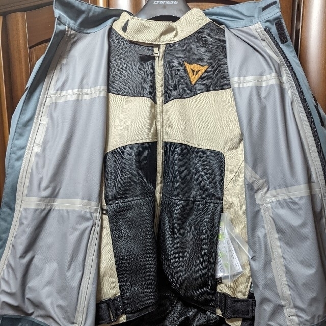 DANESE(ダネーゼ)のDAINESE SAURIS2 D-DRY JACKET 48サイズ 自動車/バイクのバイク(装備/装具)の商品写真