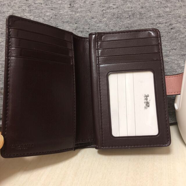 COACH(コーチ)のCOACH 財布　二つ折り　レディース メンズのファッション小物(折り財布)の商品写真