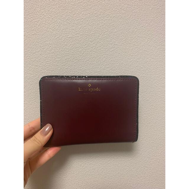 kate spade new york(ケイトスペードニューヨーク)の【Kate Spade】マルーン　二つ折り財布 レディースのファッション小物(財布)の商品写真