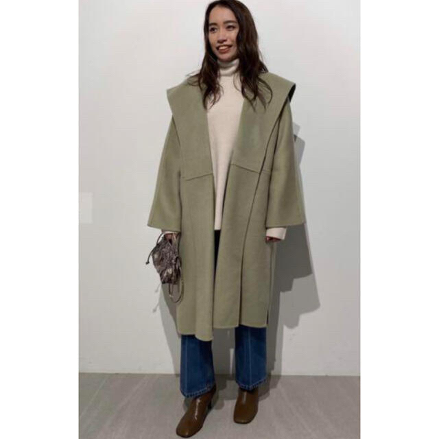 Mila Owen(ミラオーウェン)の襟デザインハーフコート レディースのジャケット/アウター(ガウンコート)の商品写真