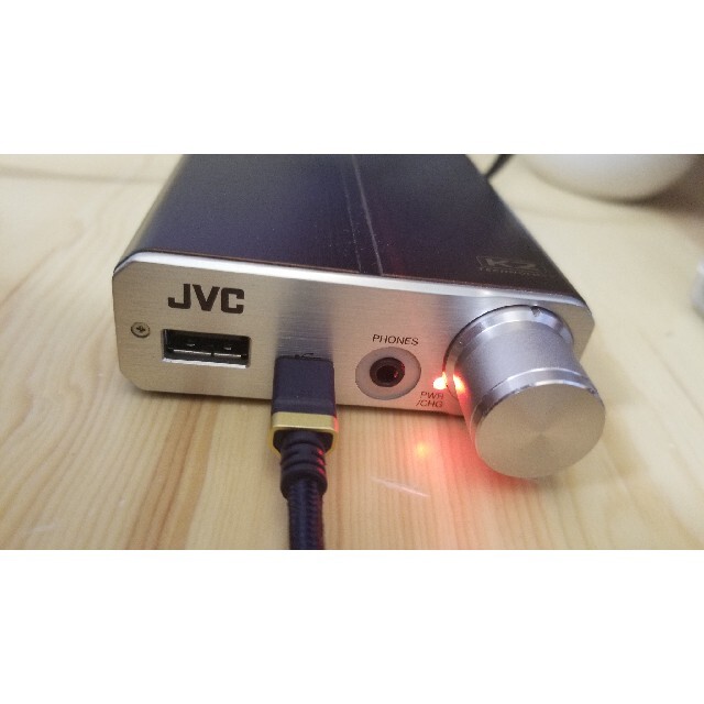 JVC イヤホンアンプセット（専用出品） スマホ/家電/カメラのオーディオ機器(ヘッドフォン/イヤフォン)の商品写真