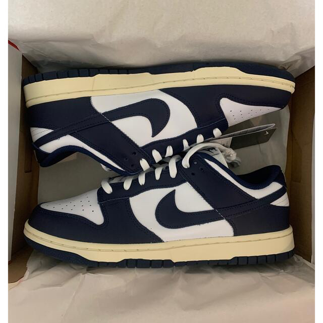 NIKE(ナイキ)のNIKE WMNS DUNK LOW Vintage Navy レディースの靴/シューズ(スニーカー)の商品写真